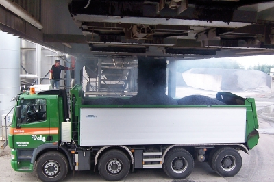 Chargement de l'asphalte